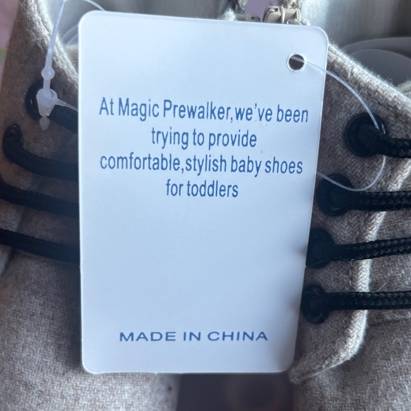 Magic Prewalker Boots - Picture 7 of 9